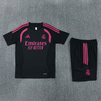Conjunto de Entrenamiento Real Madrid 26/27