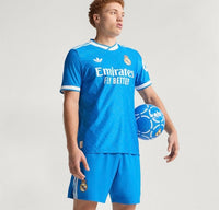 Conjunto  para adultos del Real Madrid 25/26