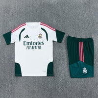 Conjunto para niño/niña Real Madrid 26/27