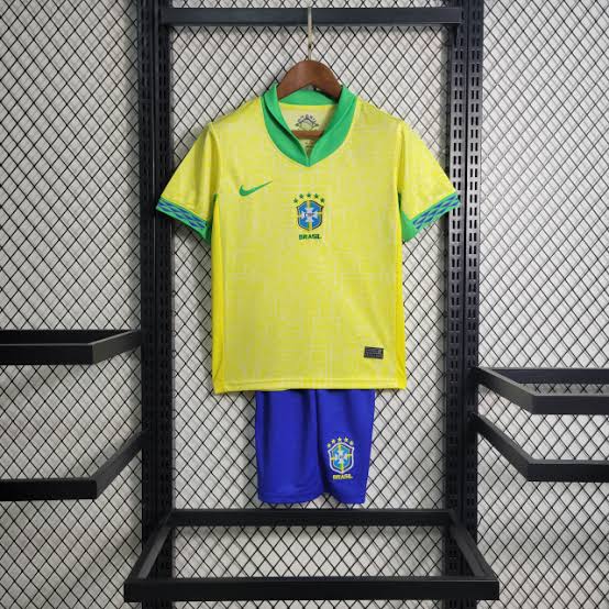 Conjunto para niño/niña Brasil Home
