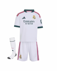 Conjunto para niño/niña Real Madrid Home 26/27 - Con Medias