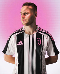 Camiseta Juventus Home 25/26 -Jugador