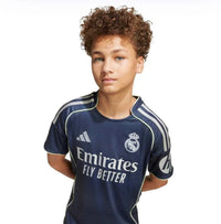 Conjunto para Niño/Niña Real Madrid Away 25/26 - Con Medias