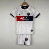 Conjunto para niño/niña PSG II 23/24