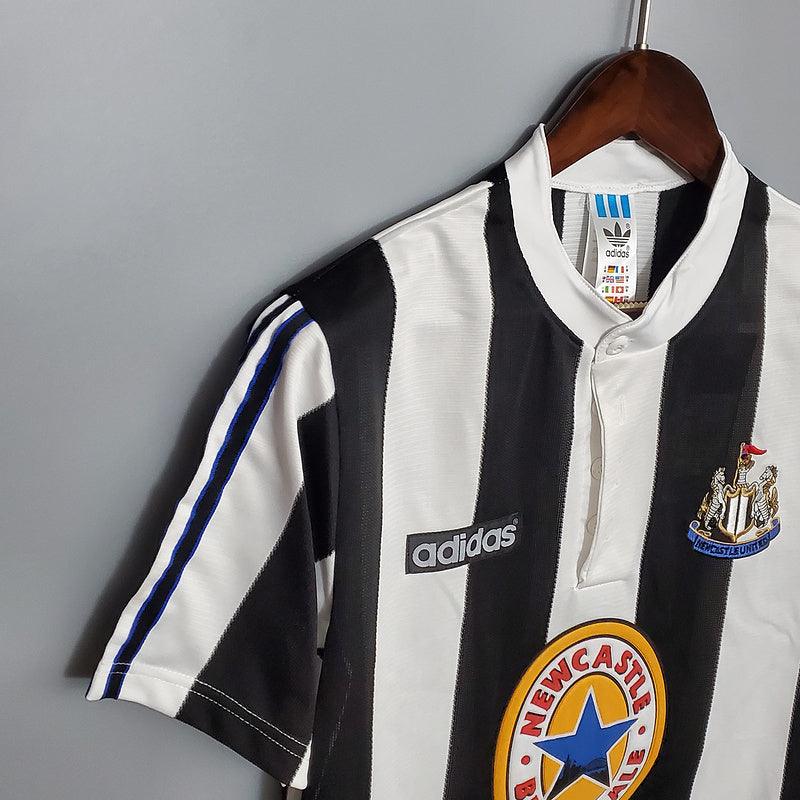 Camisa Newcastle Retrô 1995/1997 Preta e Branca - Adidas - DA Sports Oficial