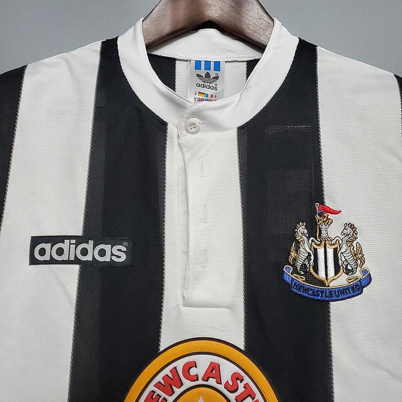 Camisa Newcastle Retrô 1995/1997 Preta e Branca - Adidas - DA Sports Oficial