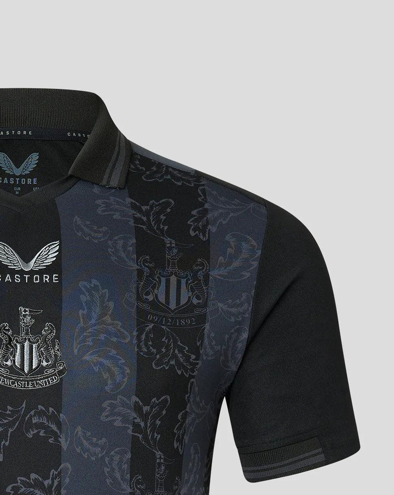 Camisa Newcastle United 130 Anos 22/23 Castore - Preto - DA Sports Oficial