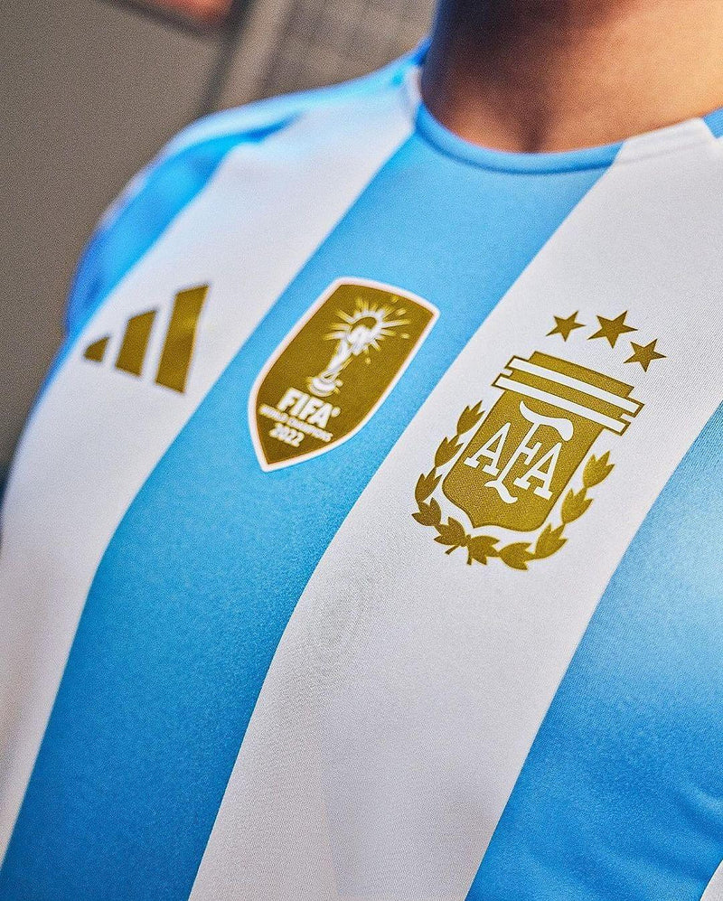 Camisa Seleção Argentina Home 2024/25 + Patch Campeão - Branca e Azul - DA Sports Oficial