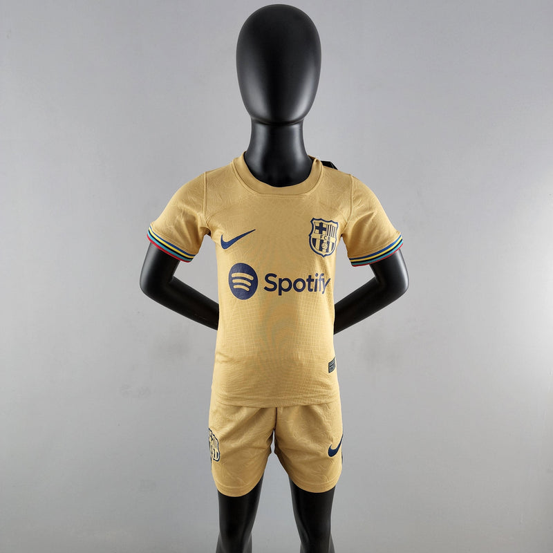 Kit Infantil Barcelona II 22/23 Nike - Dourado - DA Sports Oficial