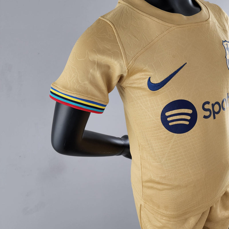 Kit Infantil Barcelona II 22/23 Nike - Dourado - DA Sports Oficial