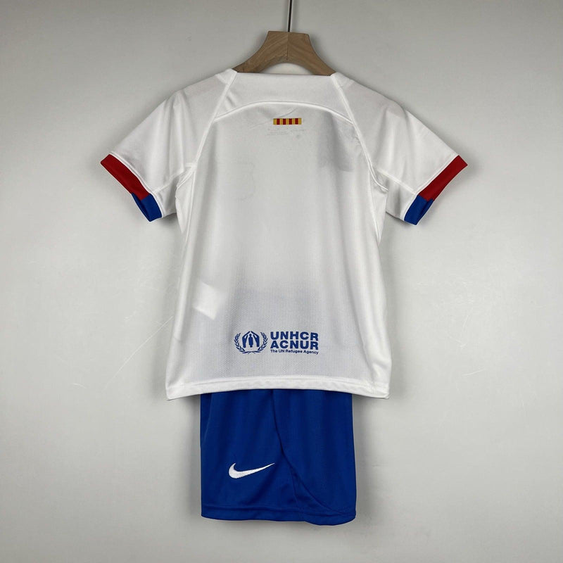 Kit Infantil Barcelona II 23/24 Nike - Branco - DA Sports Oficial