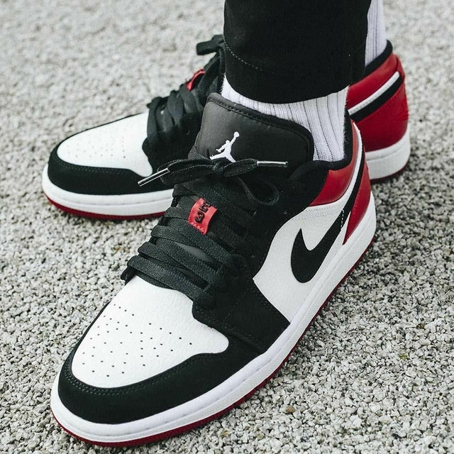 Air Jordan 1 Low "Black Toe"