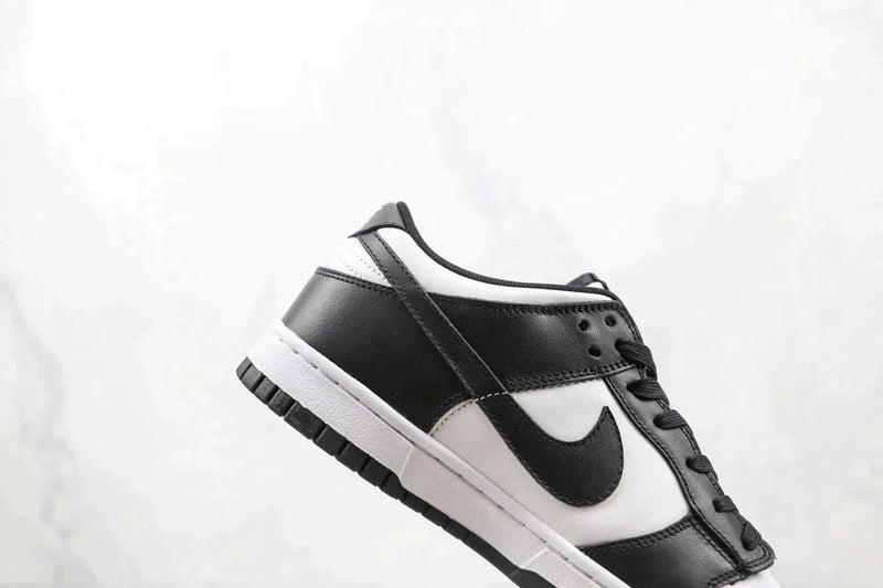 SB Dunk Low Retrô Black and White “Panda”