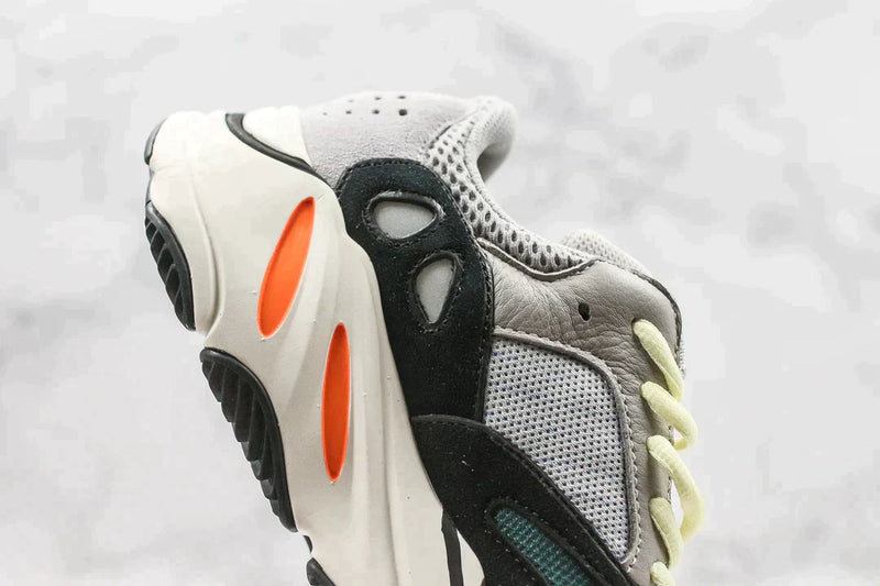 Yeezy 700 Wave Runner