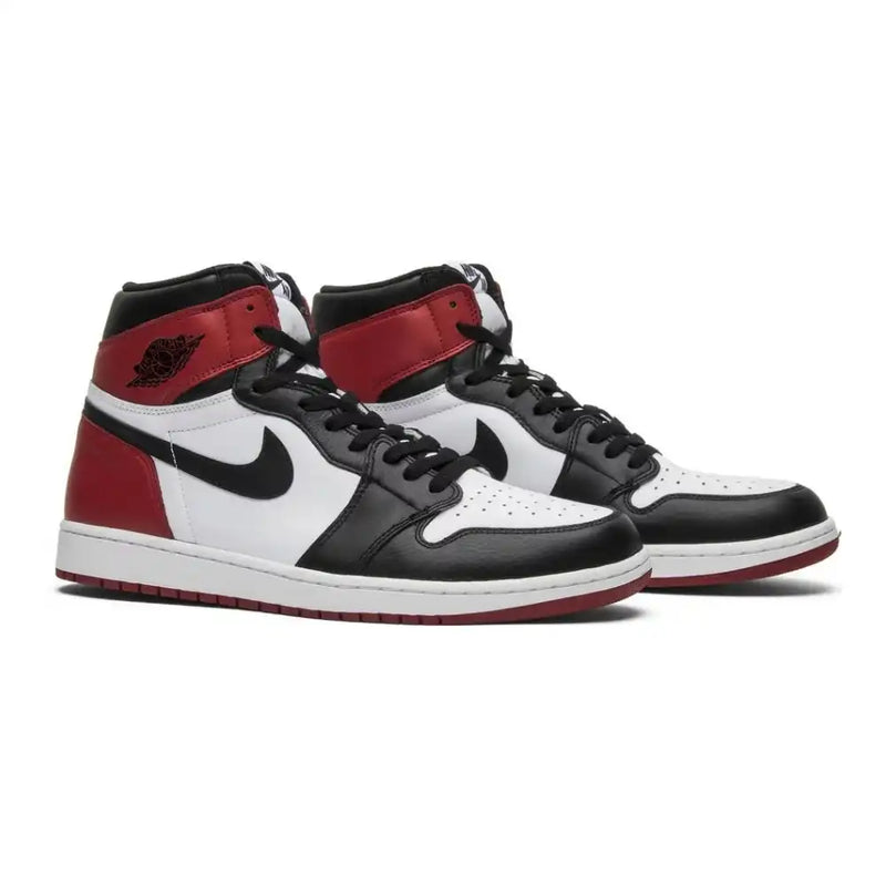 Air Jordan 1 Retro High Black Toe