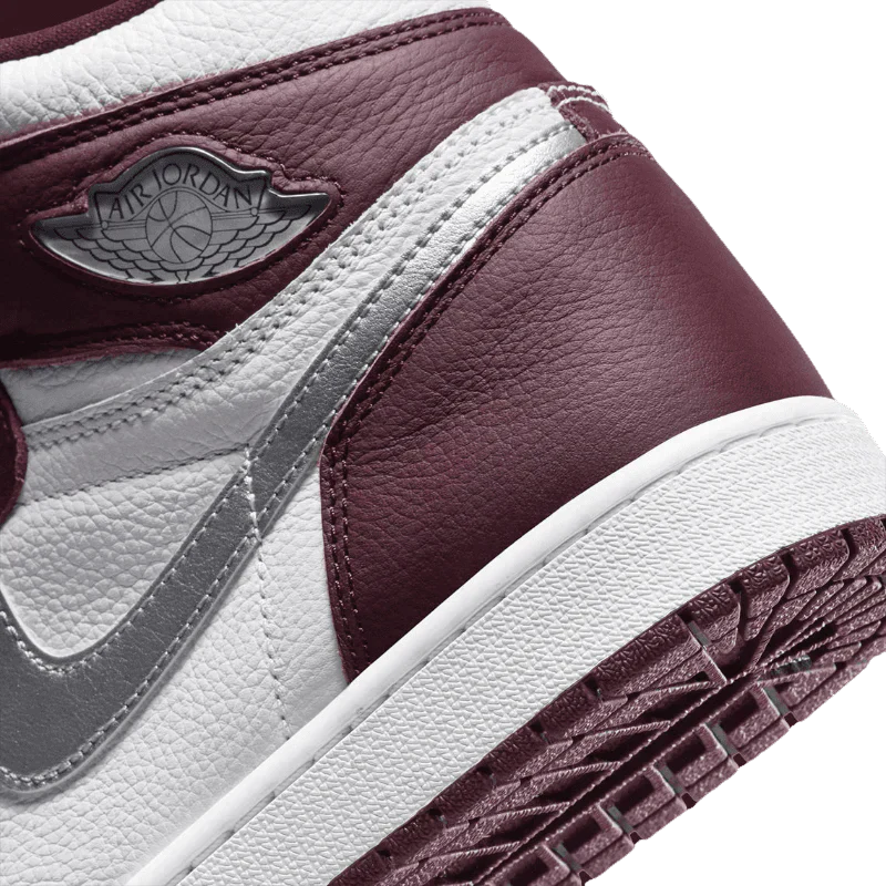 Air Jordan 1 Retro High Bordeaux