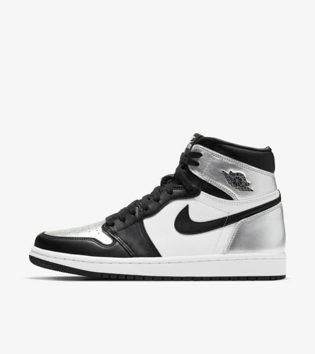 Air Jordan 1 Retro High Silver Toe