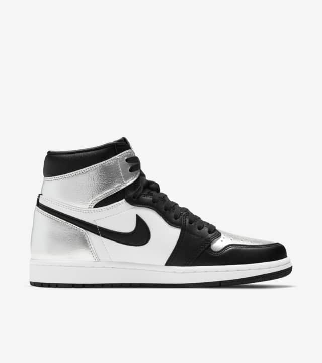 Air Jordan 1 Retro High Silver Toe