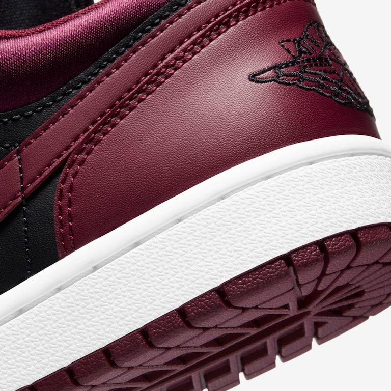 Air Jordan 1 Low Dark Beetroot